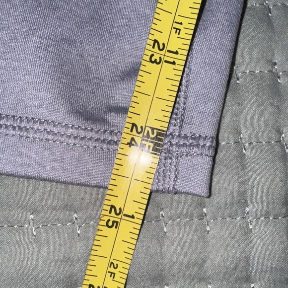 J. Crew heather Gray Leggings with back pocket. Size M. NWOT. - Picture 4 of 11